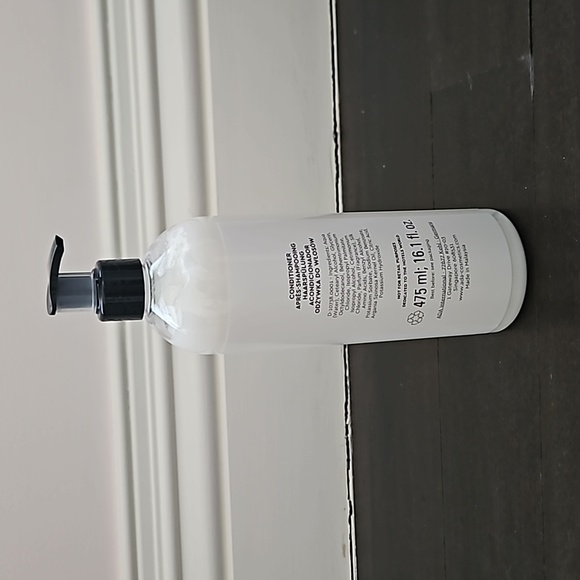 BRAND NEW BALMAIN PARIS XL CONDITIONER 16.1 FL OZ "COSMETICS COLLECTION" - Picture 2 of 3